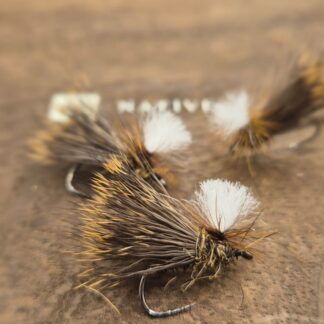 Sedge Parachute Blanc One Fly One Fish